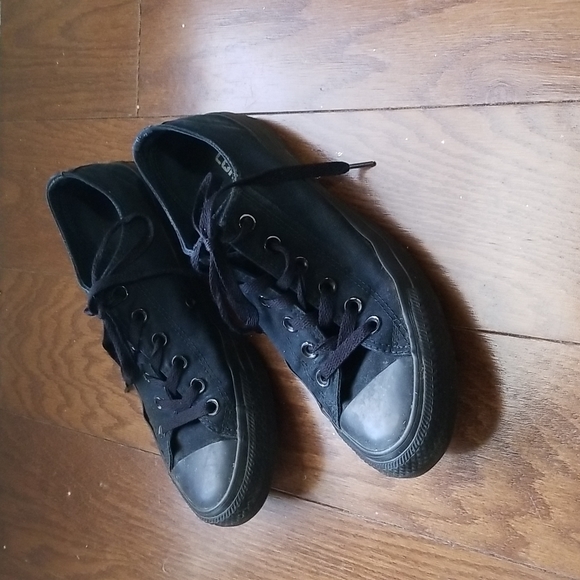 Converse Other - Last call Converse mens 7